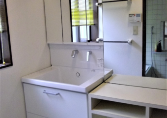 千葉市若葉区Ｙ様邸 洗面空間のリフォーム・洗面台と床クッションフロアの交換